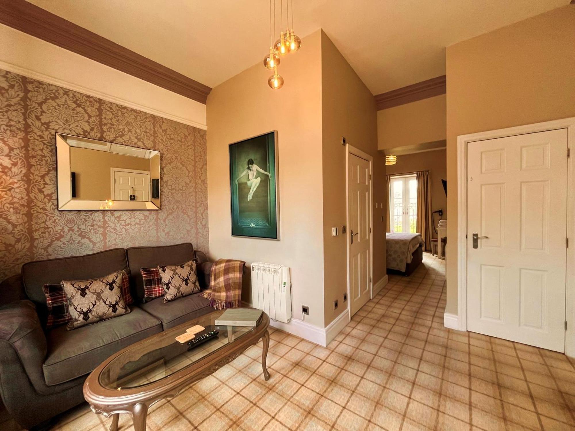 Bowness Bay Suites (Adults Only) Buitenkant foto